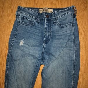 high waisted ripped skinny jeans